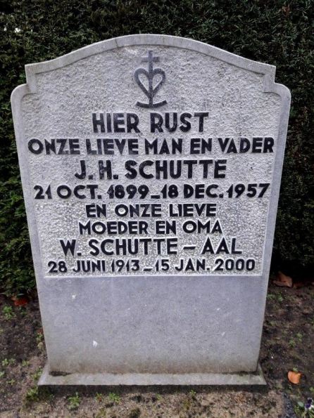 Klik voor foto in apart venster 180_graf_schutte-aal.jpg