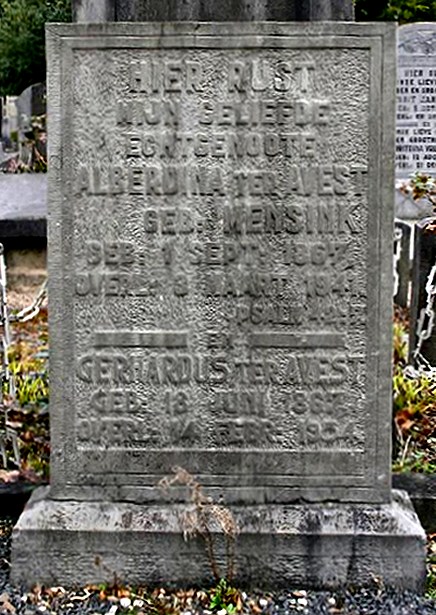 Klik voor foto in apart venster 156_graf_avest-mensink.jpg