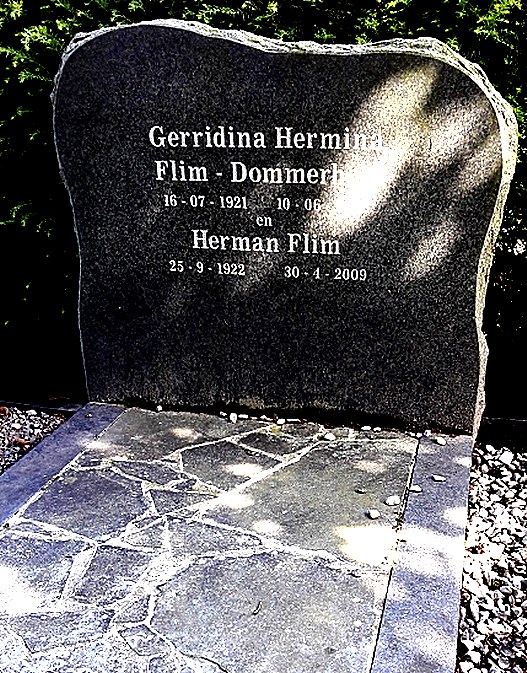 Klik voor foto in apart venster 123_graf_flim-dommerholt.jpg