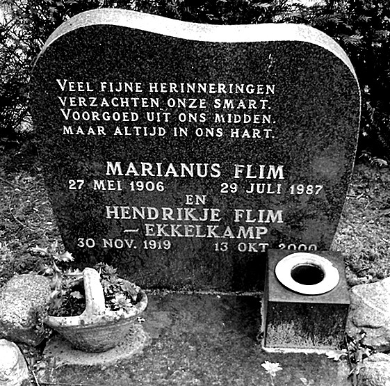 Klik voor foto in apart venster 141_graf_flim-ekkelkamp.jpg