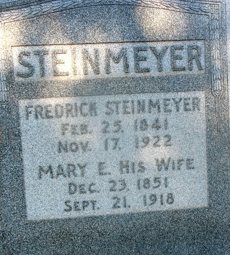 Klik voor foto in apart venster 261_grafsteen_steinmeyer-freie.jpg