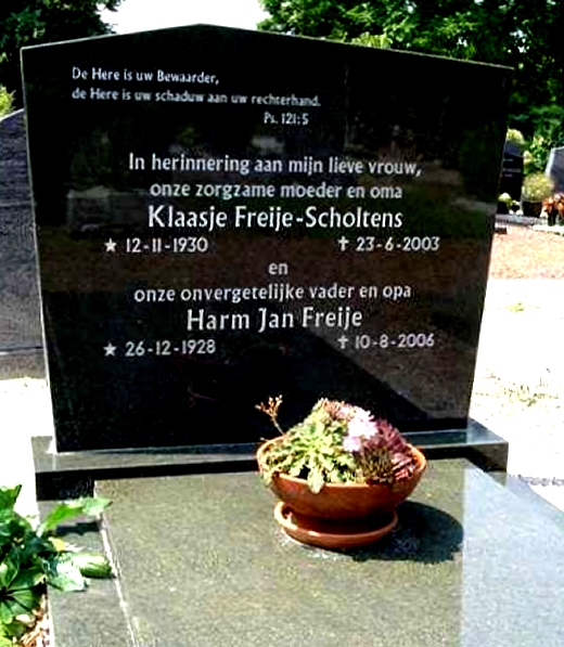 Klik voor foto in apart venster 4079_graf_freije-scholtens.jpg