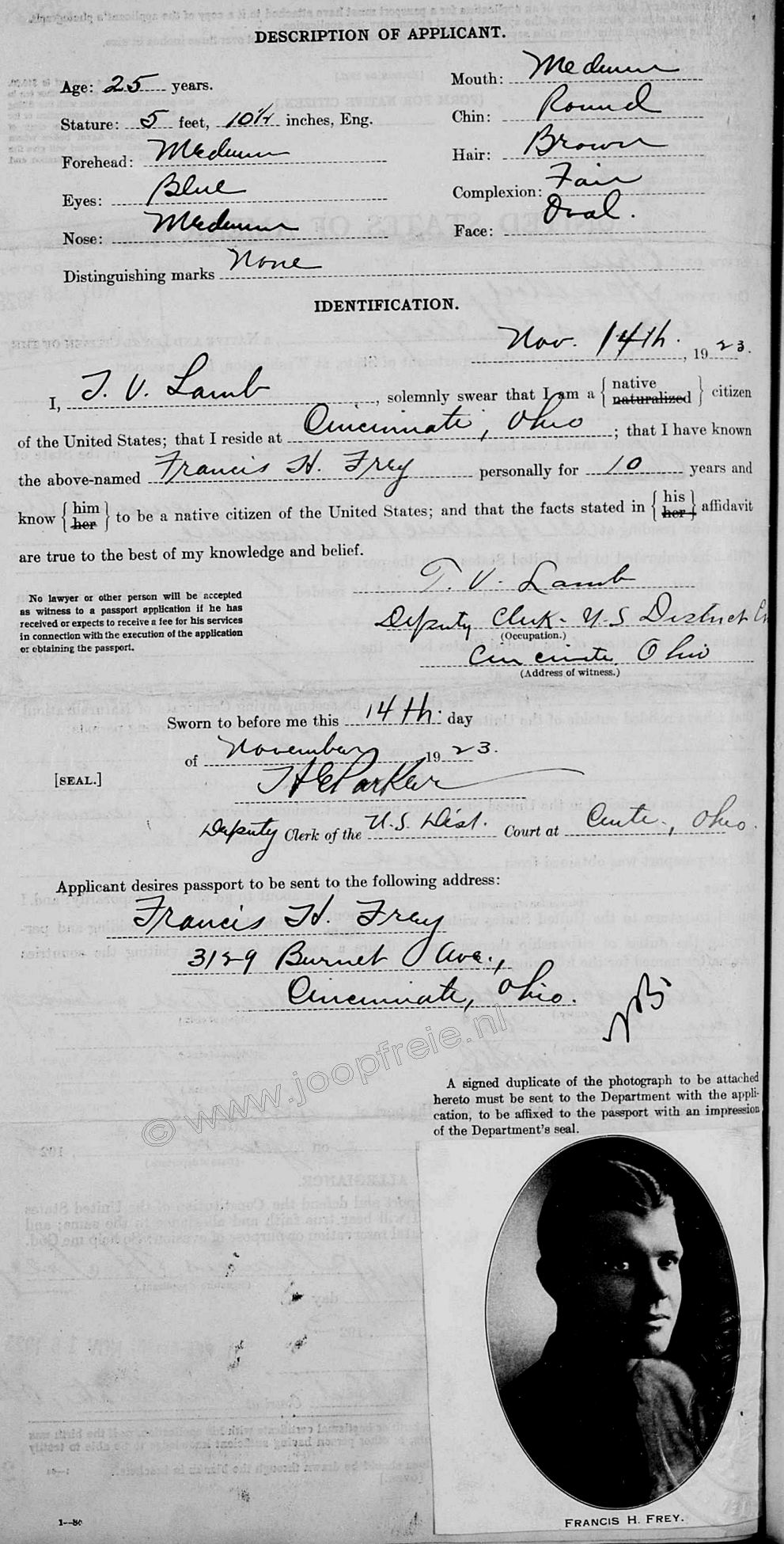 Klik voor foto in apart venster 4267_aanvraag_paspoort_1923_bijlage-1.jpg