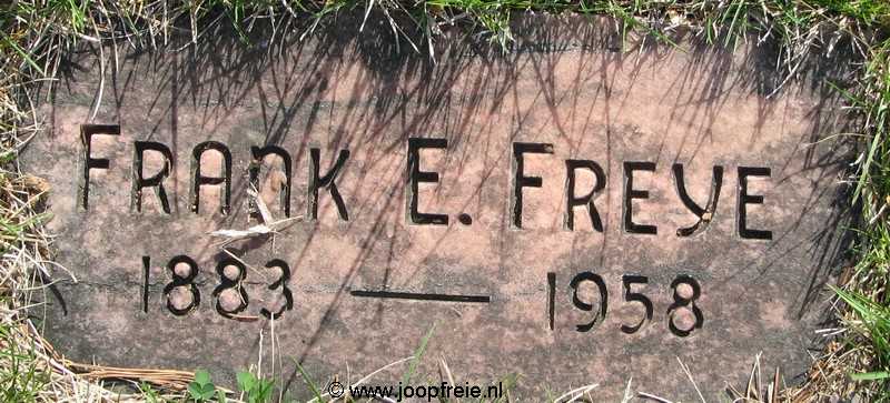 Klik voor foto in apart venster 452_frankfreye__1958.jpg
