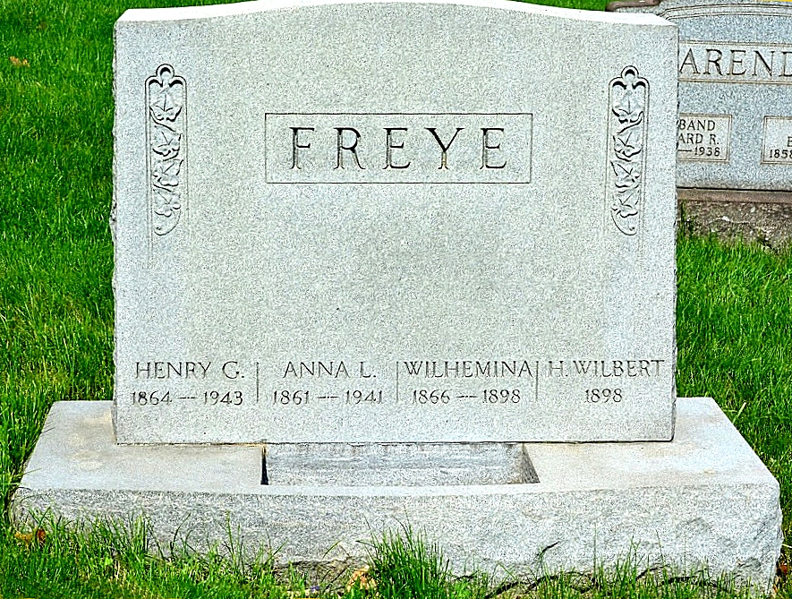 Klik voor foto in apart venster 5036_graf_freye-aubke.jpg