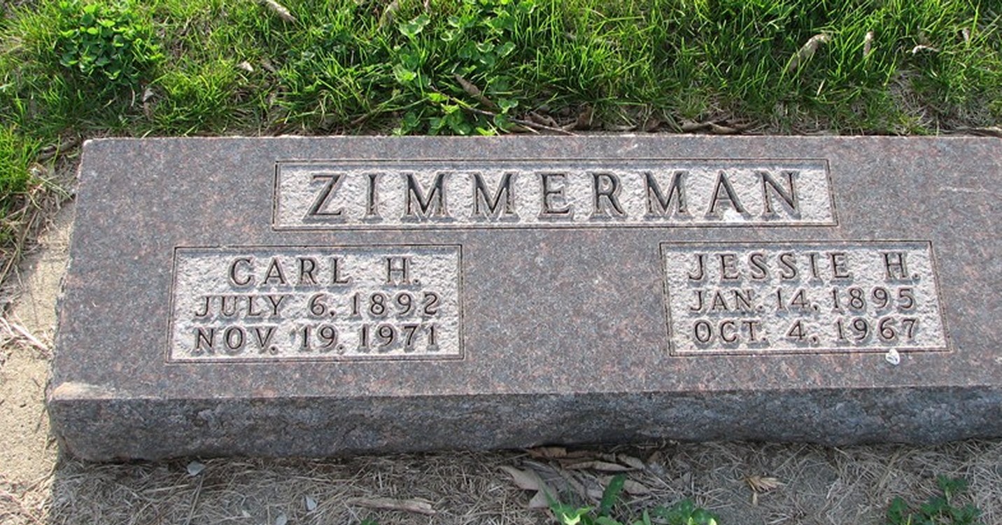 Klik voor foto in apart venster 835_graf_carlzimmerman.jpg