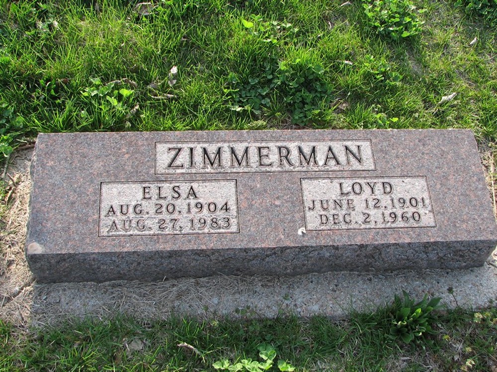 Klik voor foto in apart venster 837_graf_loydzimmerman.jpg