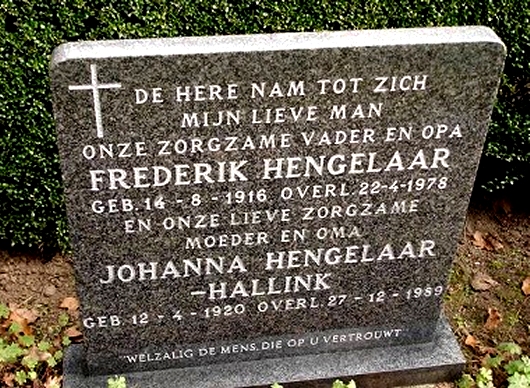 Klik voor foto in apart venster 82_graf_hengelaar-hallink.jpg