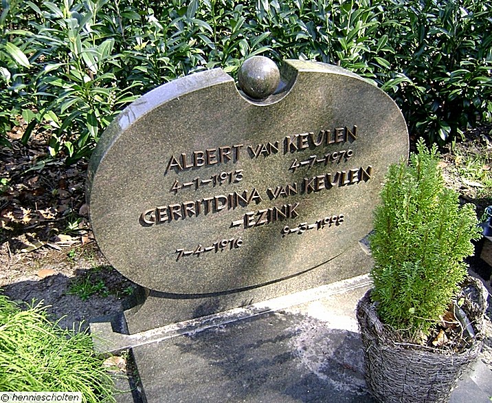 Klik voor foto in apart venster 73_graf_van_keulen-ezink.jpg