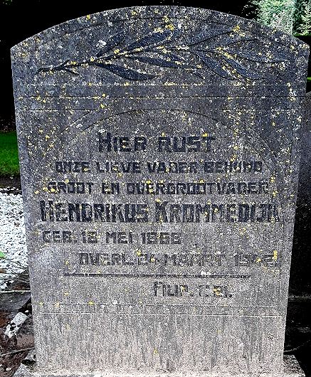 Klik voor foto in apart venster 136_graf_hendrikus_krommendijk.jpg