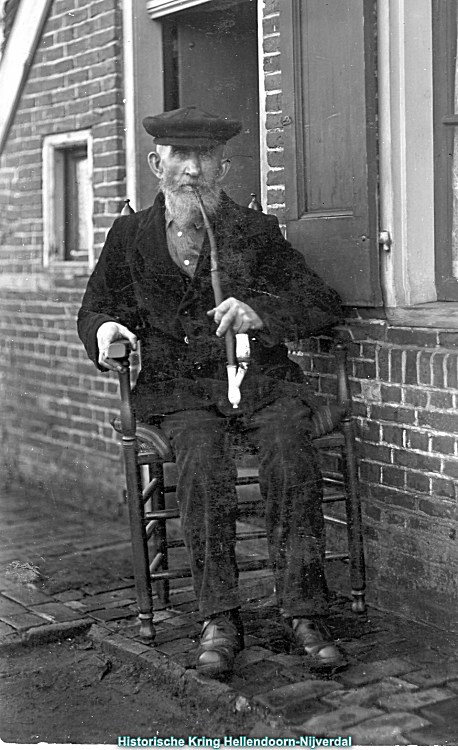 Klik voor foto in apart venster 79_stadus_lagcher.jpg