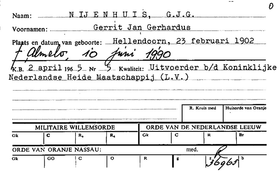 Klik voor foto in apart venster 12_orde_oranje_nassau_1965.jpg