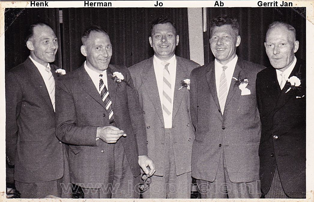 Klik voor foto in apart venster 9_nijenhuis_broers.jpg