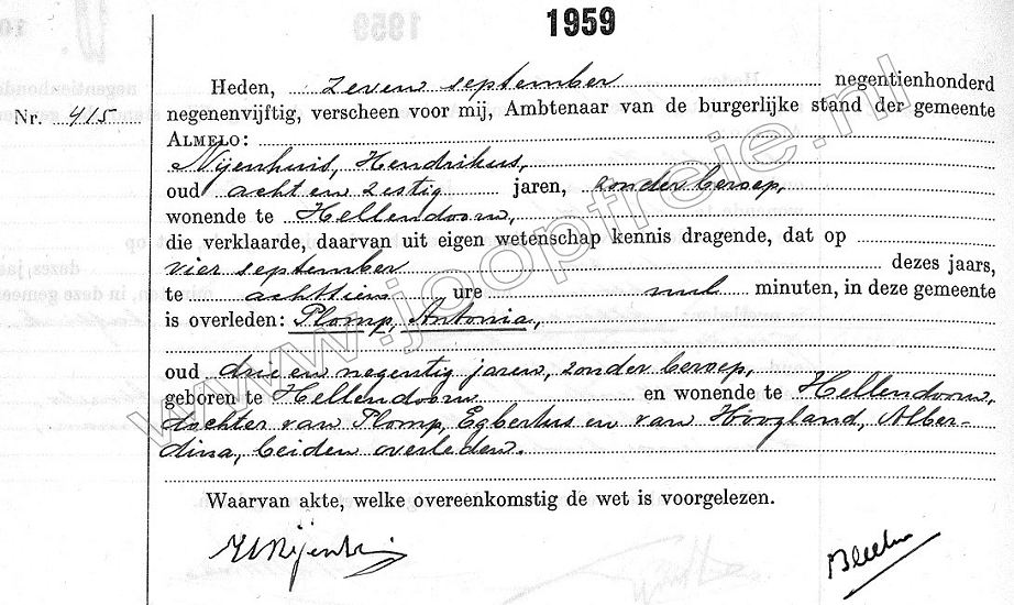 Klik voor foto in apart venster 142_overlijden_antonia_plomp_1959.jpg