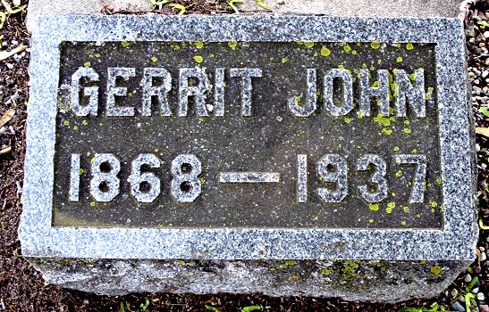 Klik voor foto in apart venster 95_graf_gerrit_john_poelakker.jpg