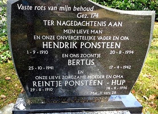 Klik voor foto in apart venster 242_graf_ponsteen-hup.jpg