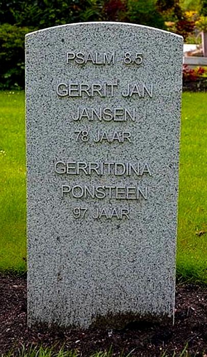 Klik voor foto in apart venster 52_graf_jansen-ponsteen.jpg