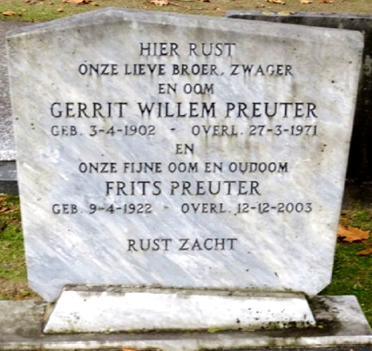 Klik voor foto in apart venster 234_graf_gerrit_willem_en_frits_preuter.jpg
