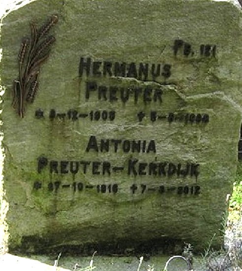 Klik voor foto in apart venster 298_graf_preuter-kerkdijk.jpg