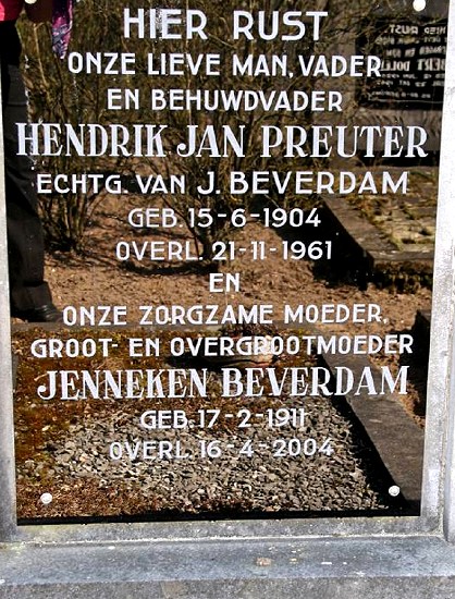Klik voor foto in apart venster 324_graf_preuter-beverdam.jpg